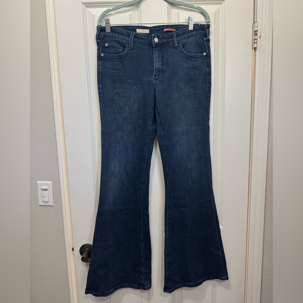Anthropologie Pilcro low rise flare denim - Medium Dark Wash size 29